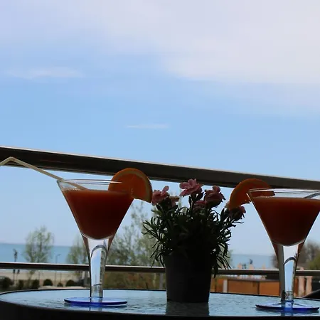 Bluewaves Mamaia Nord דירה Năvodari