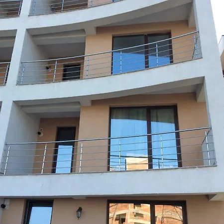 Bluewaves Mamaia Nord Apartment *