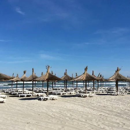 Apartment Bluewaves Mamaia Nord