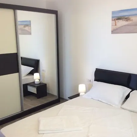 Bluewaves Mamaia Nord Navodari