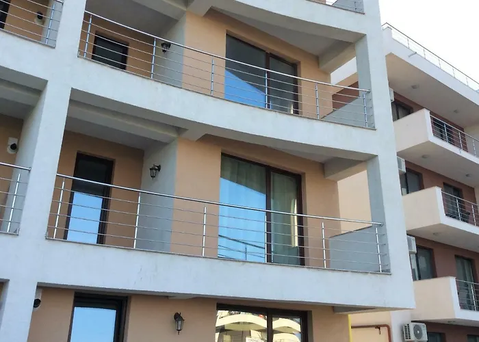 Bluewaves Mamaia Nord *