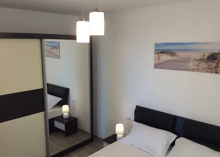 Bluewaves Mamaia Nord Apartment